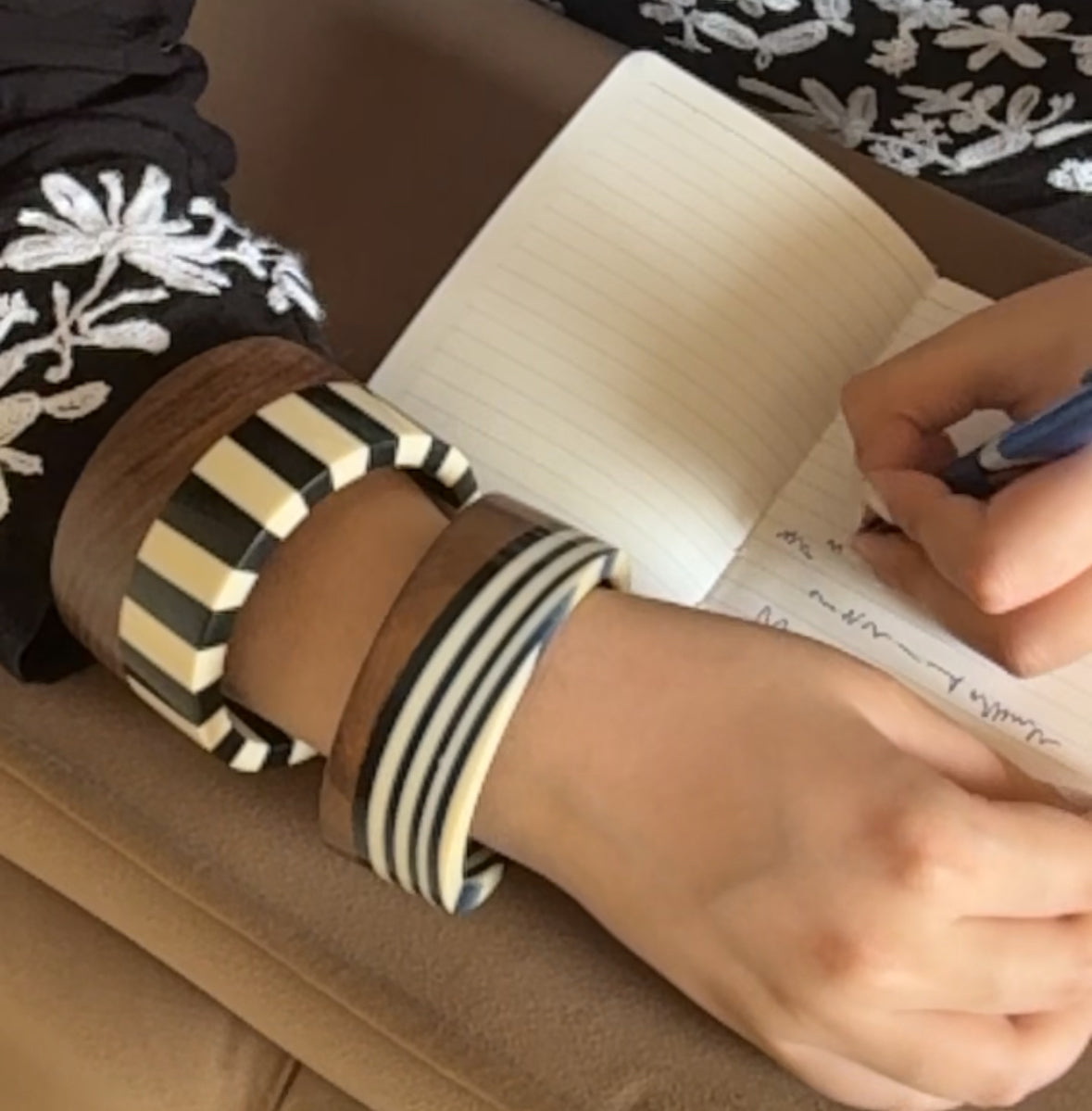 Noor Bangles - set of 2