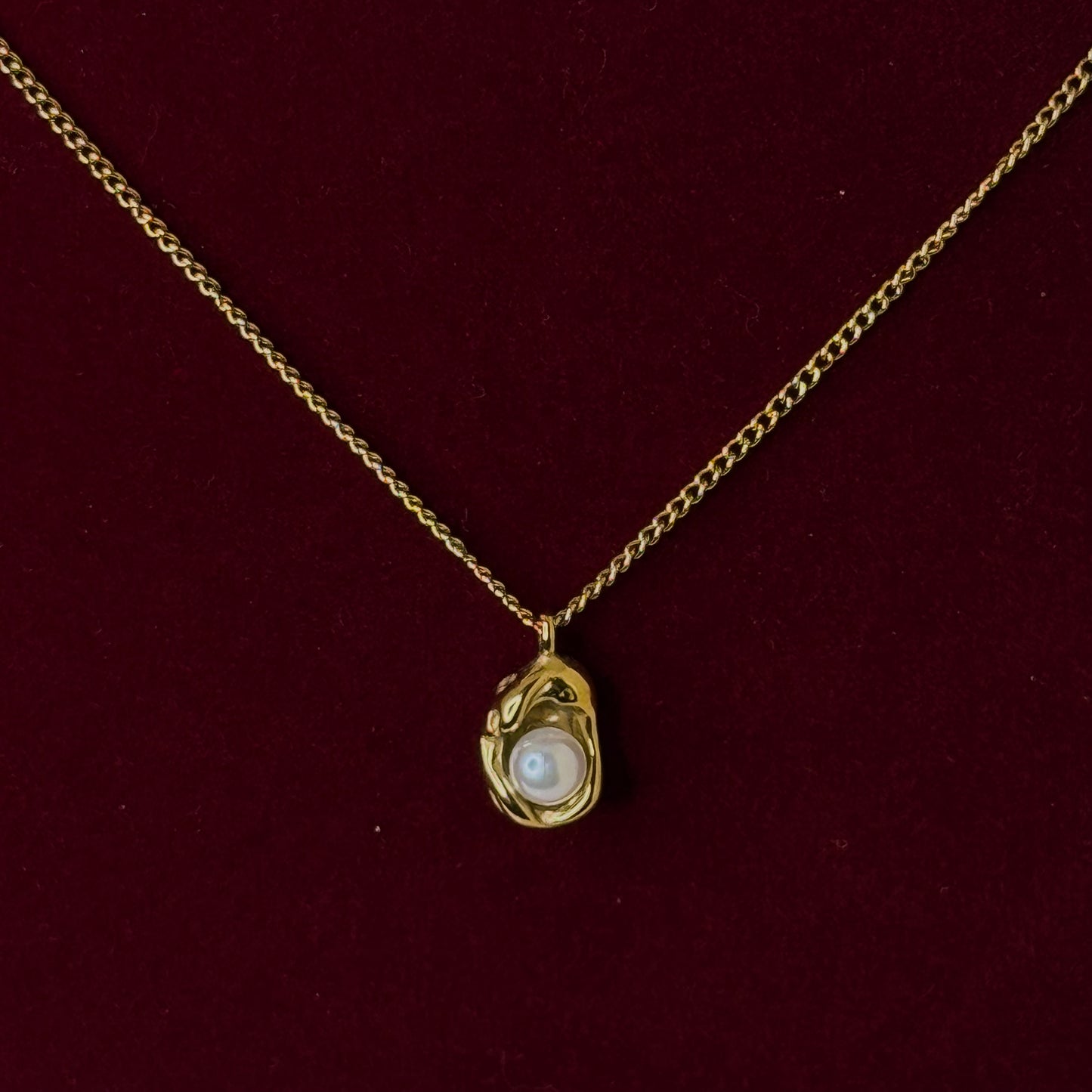 Horizon Necklace